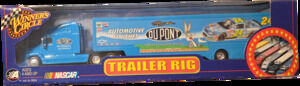 Jeff Gordon #24 DuPont Bugs Bunny Trailer Rig 1:64 Winners Circle Sealed Nascar